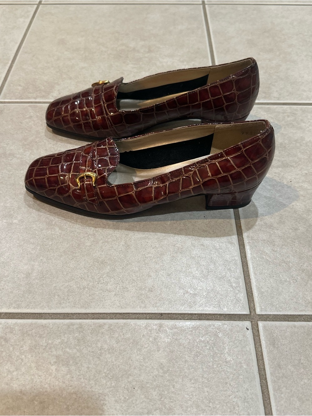 Women’s Croc-Embossed Burgundy Slip-On Loafers with Gold Accent - Picture 2 of 3